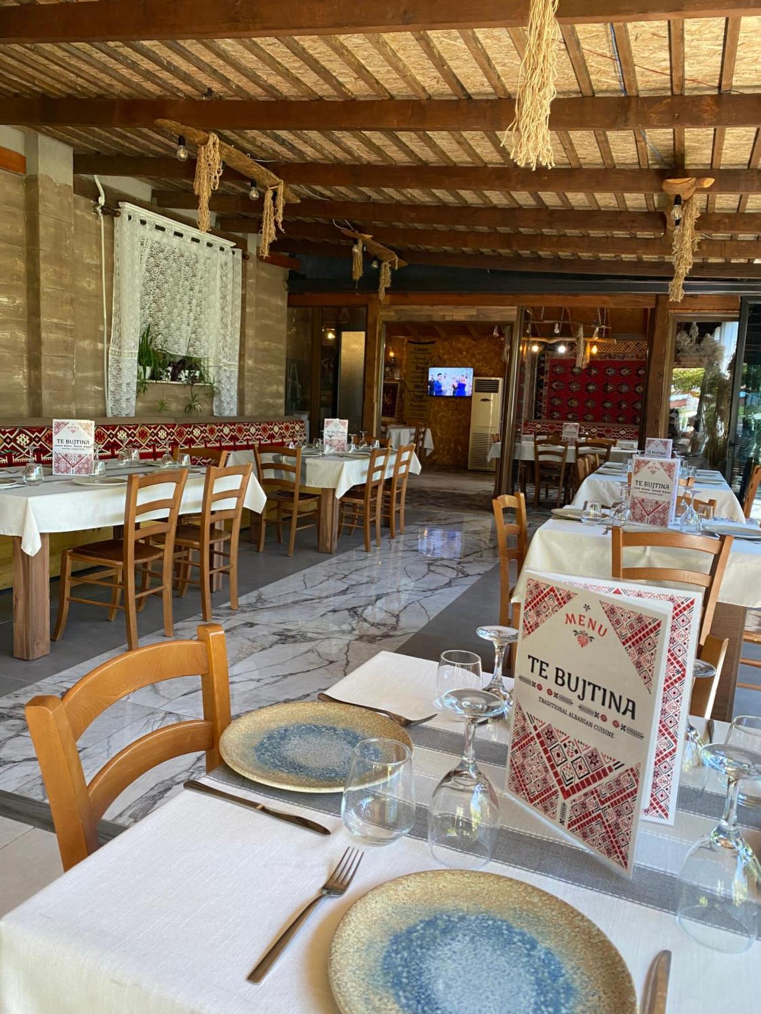 Te Bujtina Hotel- Cozy Stay With Traditional Breakfast Near Beach Golem  Esterno foto