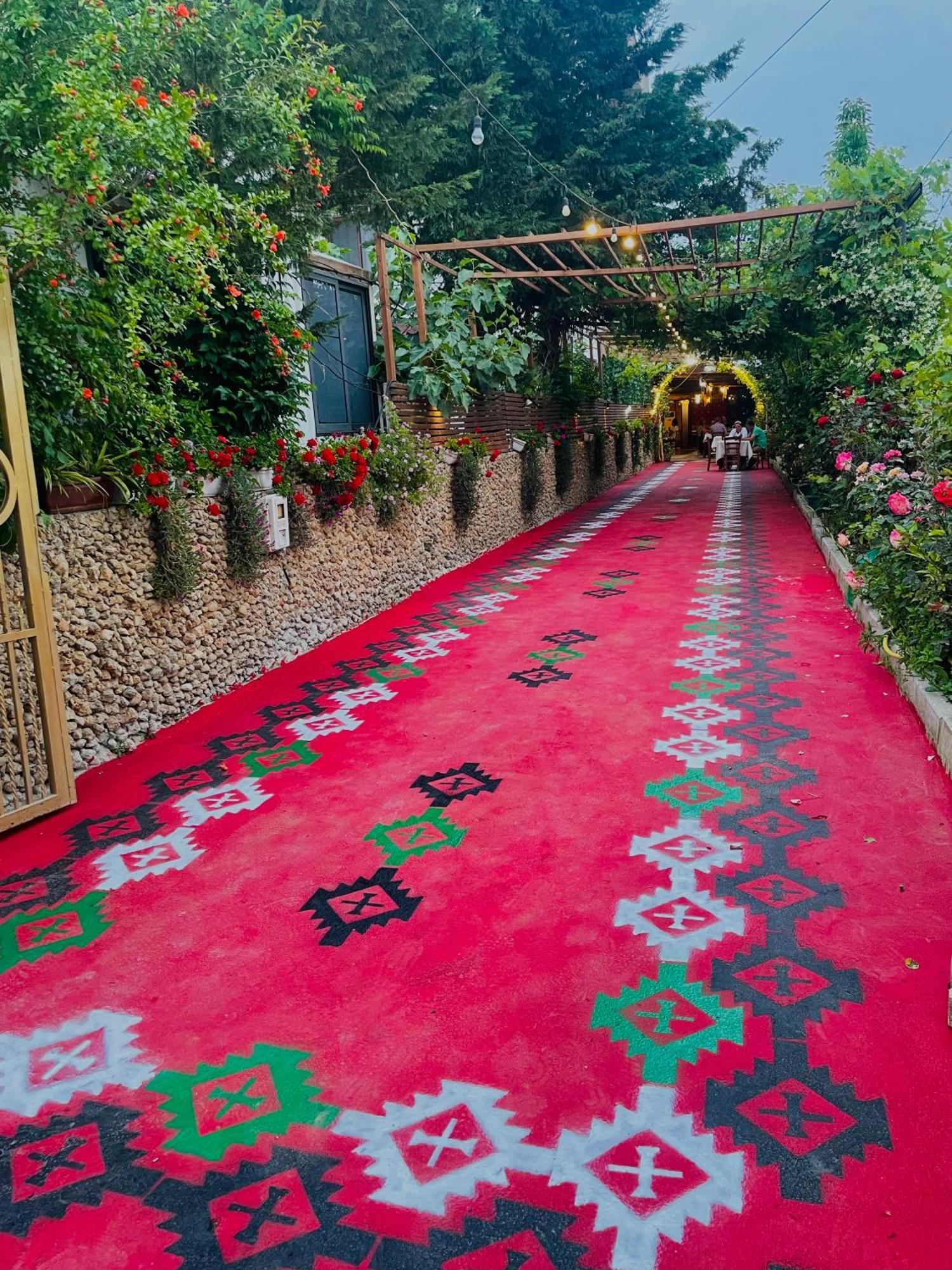 Te Bujtina Hotel- Cozy Stay With Traditional Breakfast Near Beach Golem  Esterno foto