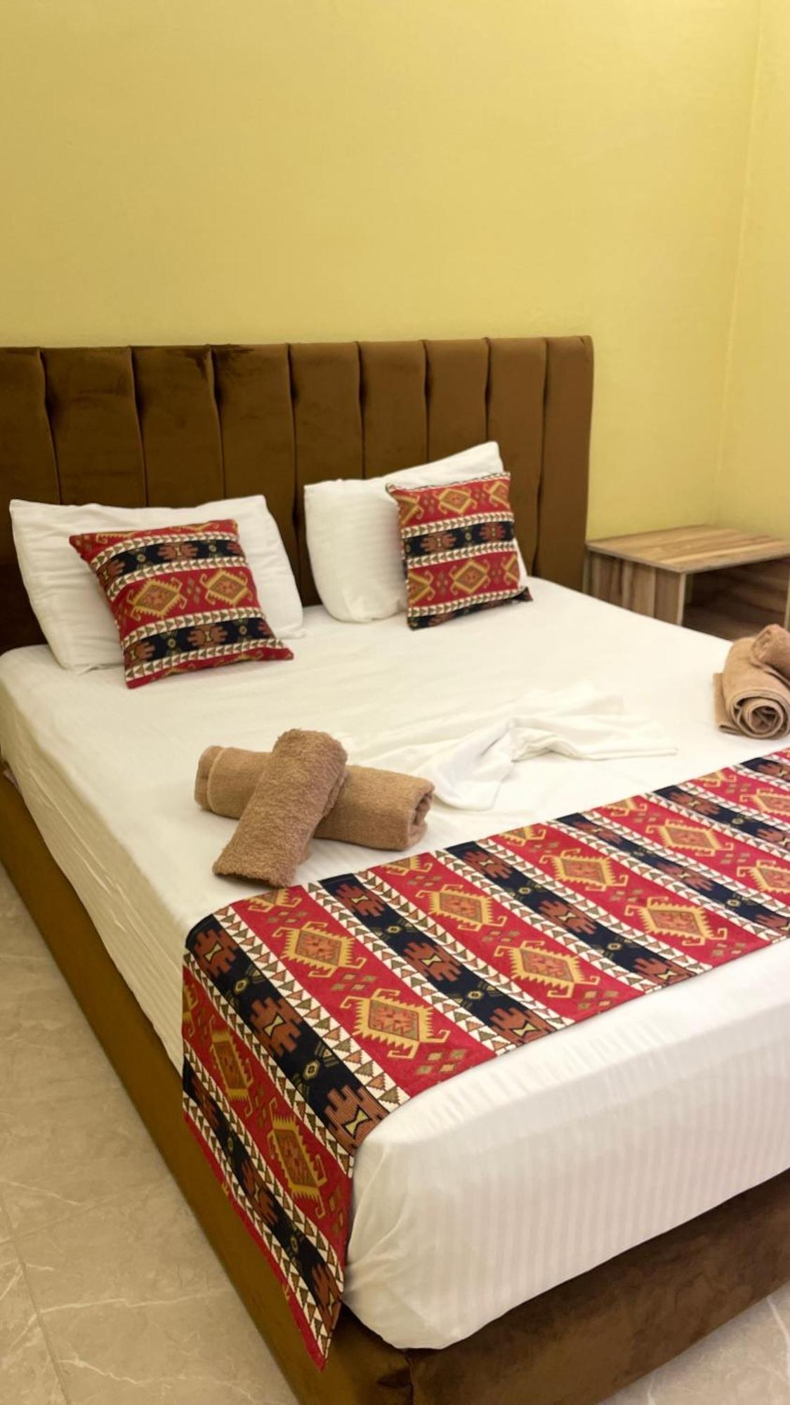 Te Bujtina Hotel- Cozy Stay With Traditional Breakfast Near Beach Golem  Esterno foto