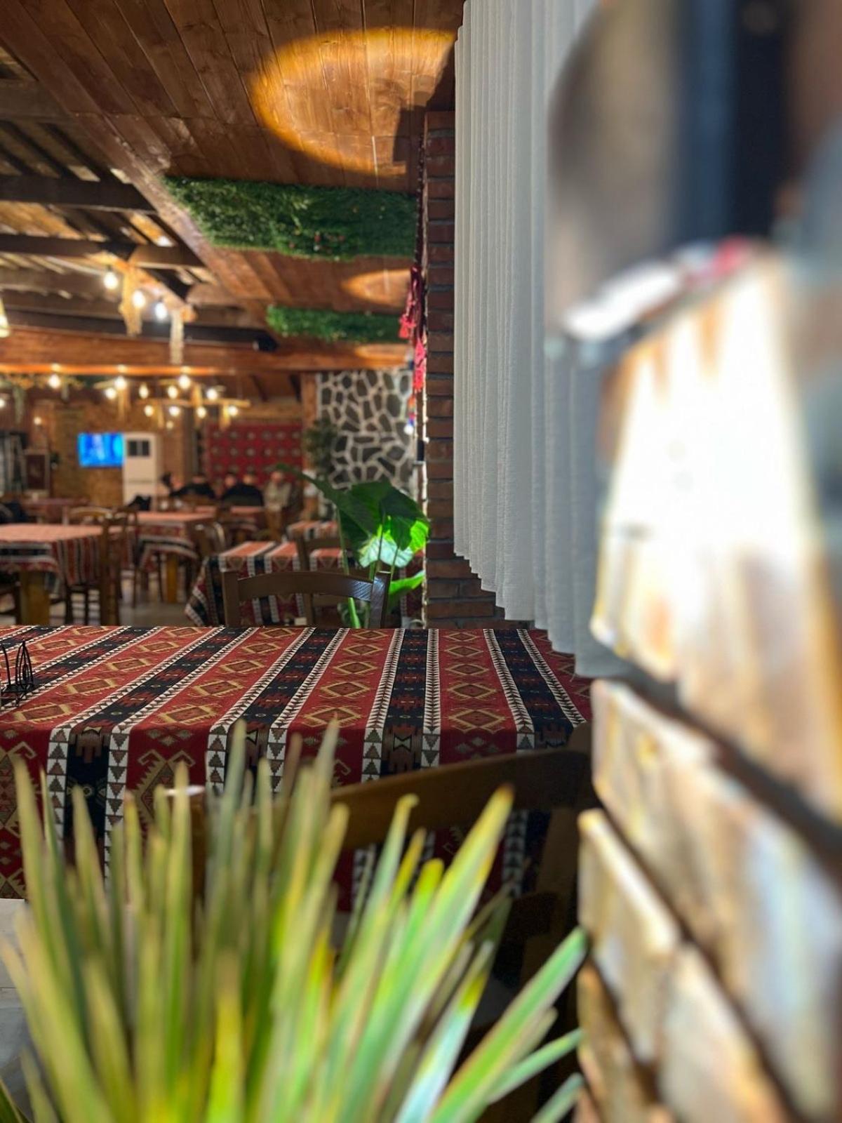 Te Bujtina Hotel- Cozy Stay With Traditional Breakfast Near Beach Golem  Esterno foto