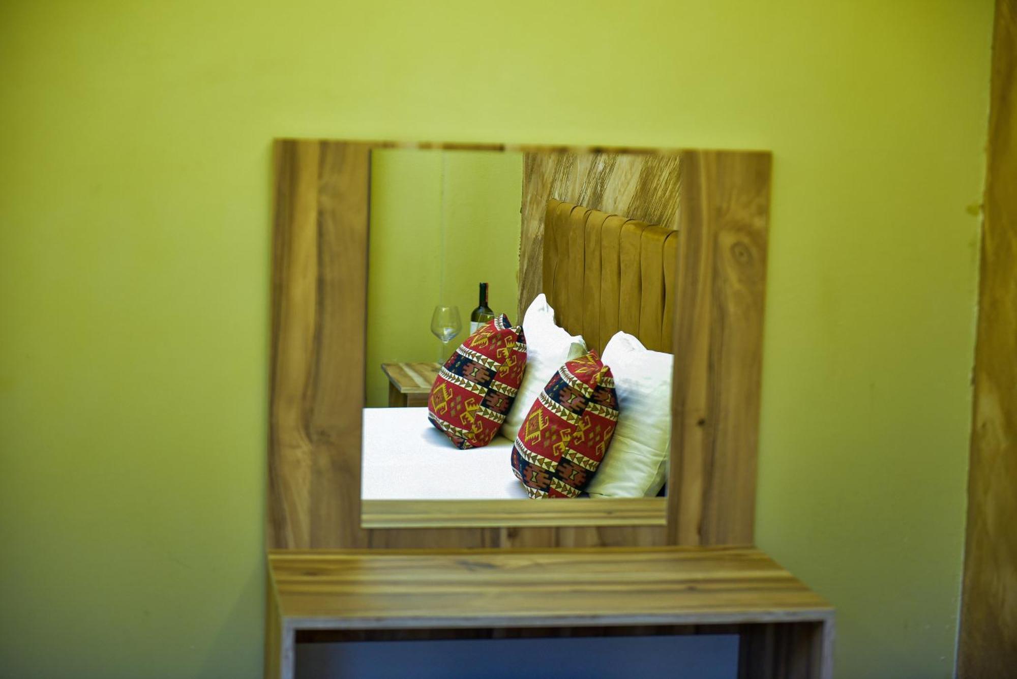 Te Bujtina Hotel- Cozy Stay With Traditional Breakfast Near Beach Golem  Esterno foto